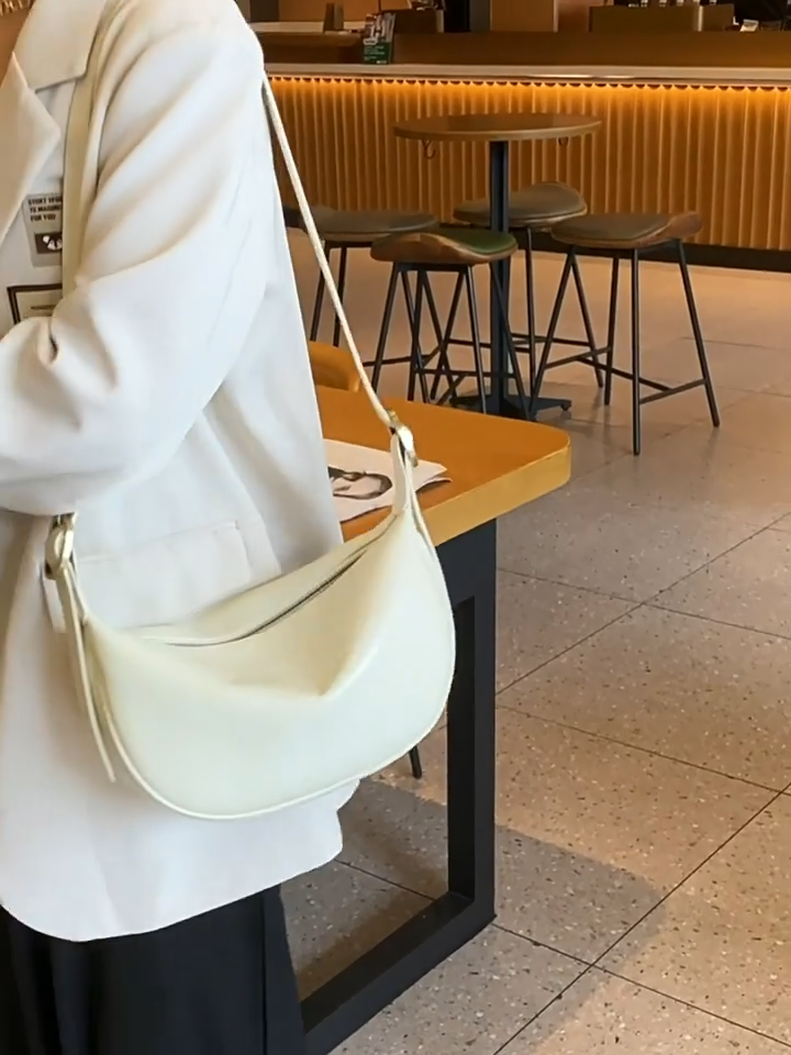 真皮饺子包